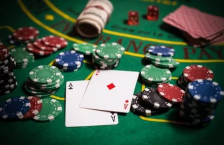 Giao diện cá cược casino trực tuyến wipwin với slot online và live dealer